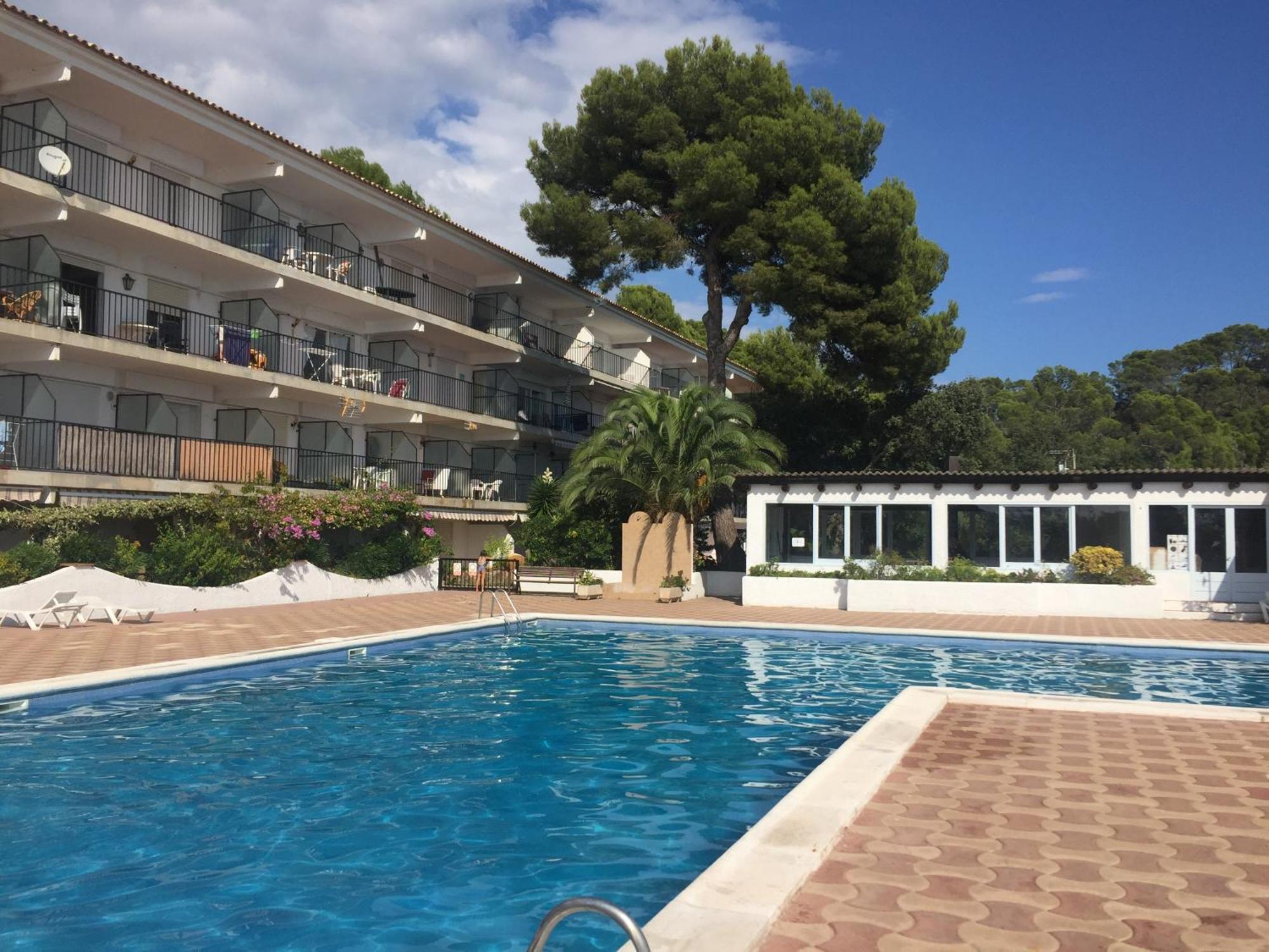 Bertur Cala Llevado Apartman Tossa de Mar Kültér fotó